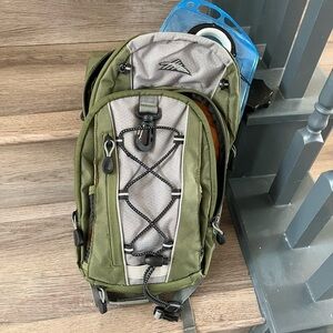 High sierra Outdoor water camelback Green Backpack